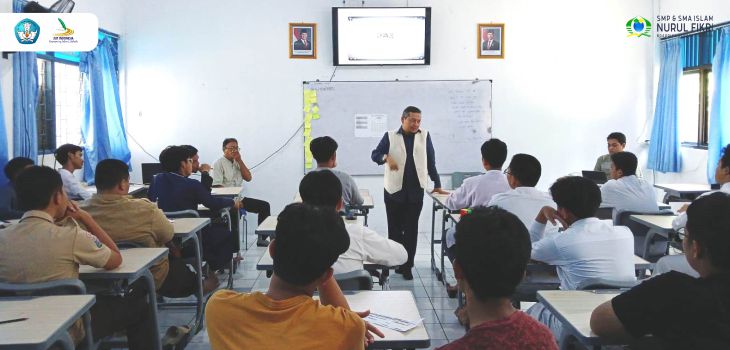 Gapai Impian Studi ke Luar Negeri, Santri SMAI NFBS Serang Antusias Ikuti Sharing Session